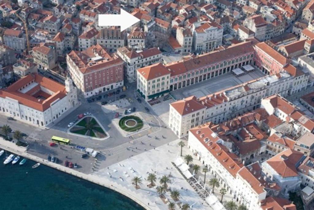 Apartment Central Old Town With Private Indoor Garage Parking Spalato Esterno foto