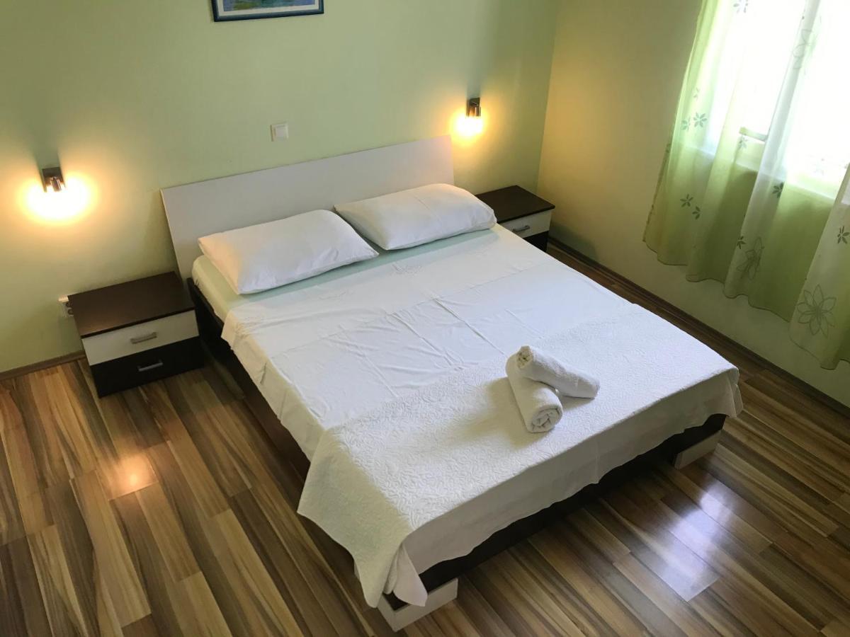 Apartment Central Old Town With Private Indoor Garage Parking Spalato Esterno foto